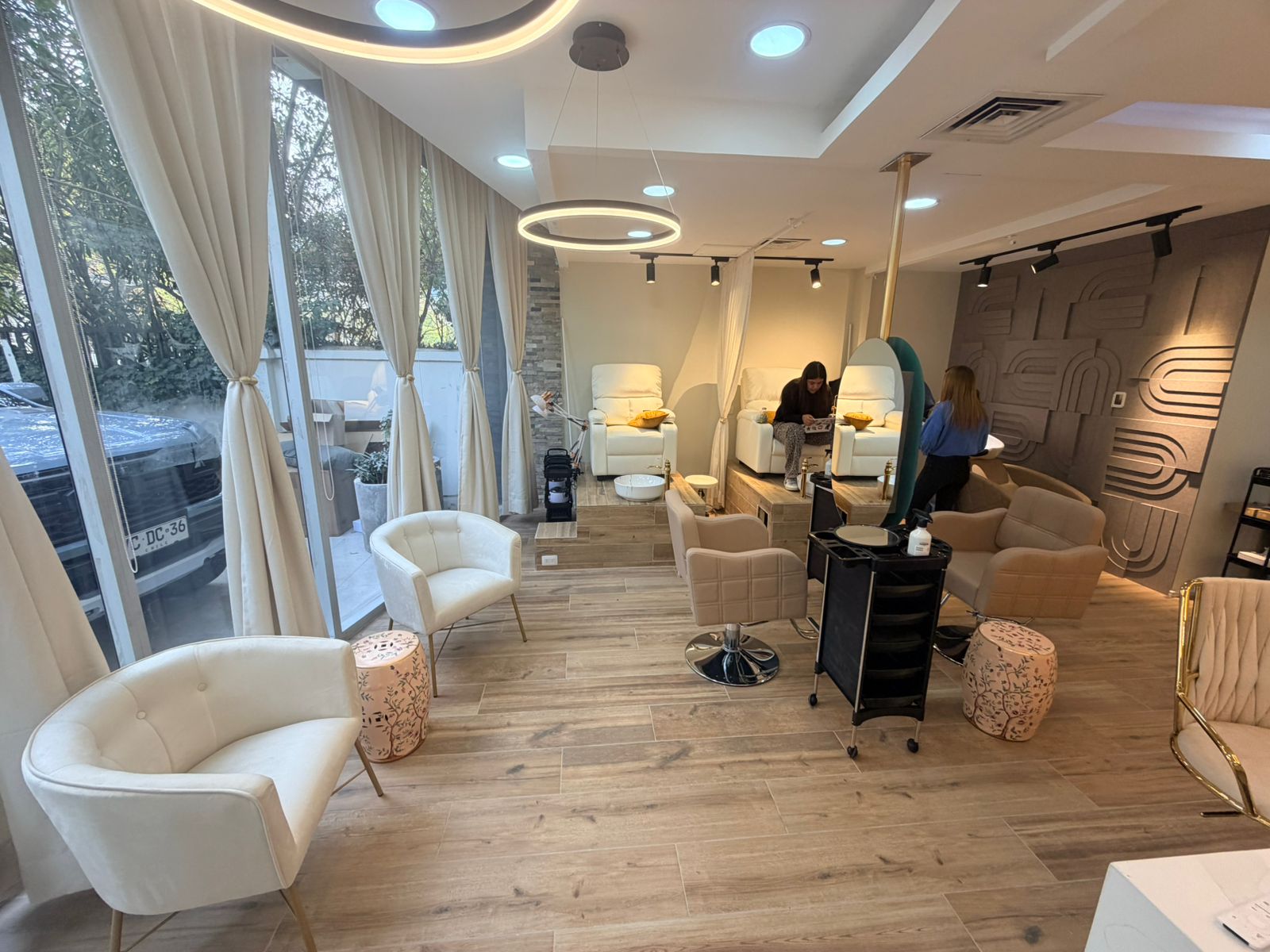 DiMilo Beauty & Piercing Studio